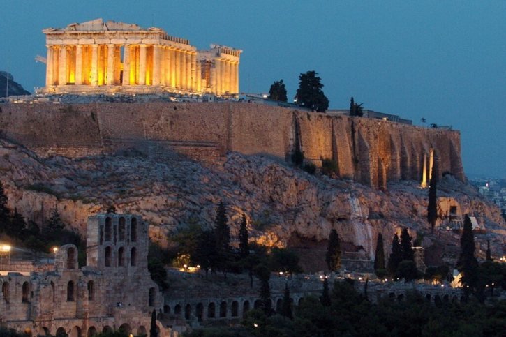 Visiter l'Acropole d'Athènes en privé et en dehors des foules est désormais possible. Mais il faudra débourser 5000 euros. (archives) © KEYSTONE/EPA/KAY NIETFELD