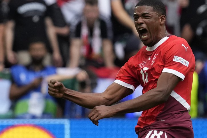 Kwadwo Duah espère bien revivre les émotions de son but contre la Hongrie face à l'Angleterre en quart de finale de l'Euro © KEYSTONE/AP/Darko Vojinovic