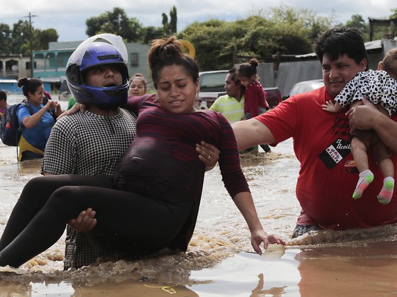 Les pluies amenées par Eta ont submergé de nombreuses régions d'Amérique centrale, notamment au Honduras. © KEYSTONE/AP/Delmer Martinez