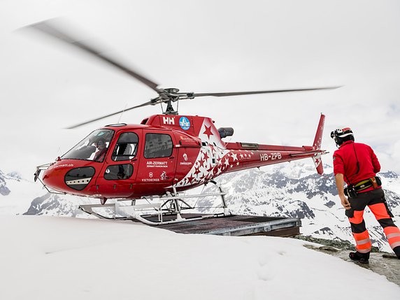 Durant les neuf premiers mois de 2020, 2893 adeptes de sports de montagne ont dû être secourus contre 2420 pour la même période en 2019, indique le Club Alpin Suisse (archives). © KEYSTONE/JEAN-CHRISTOPHE BOTT