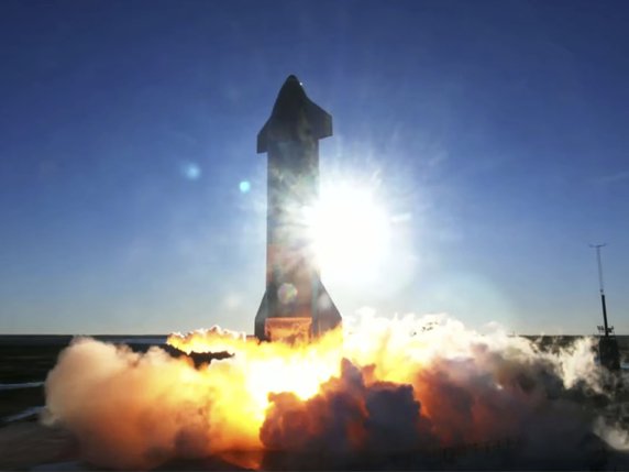La fusée Starship a décollé comme prévu. © KEYSTONE/AP