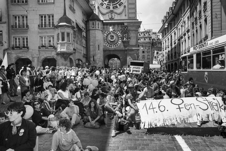 Il y avait foule le 14 juin 1991 en vieille ville de Berne. © KEYSTONE/STR