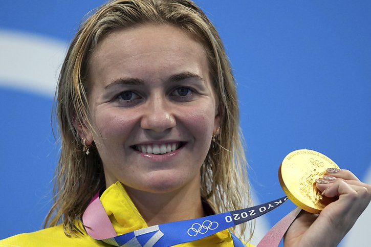 Ariarne Titmus a cueilli mercredi sa 2e médaille d'or dans ces JO © KEYSTONE/AP/Matthias Schrader