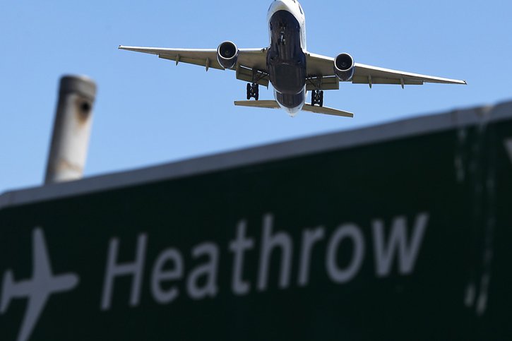 L'aéroport londonien Heathrow a accumulé un total de 3,4 milliards de livres de pertes depuis le début de la pandémie et a continué à perdre de l'argent sur les trois premiers trimestres malgré la levée des restrictions sanitaires. (archives) © KEYSTONE/EPA/NEIL HALL