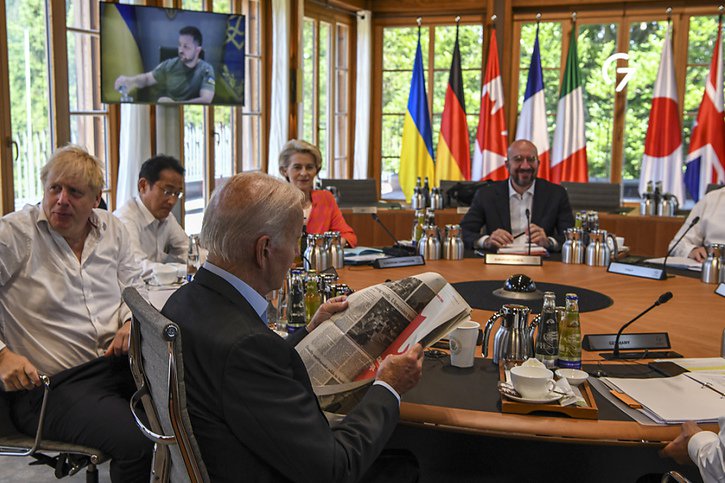 Les pays du G7 réunis en sommet en Allemagne veulent serrer encore l'étau économique contre la Russie. © KEYSTONE/AP/Kenny Holston
