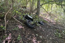 Un jeune motocycliste grièvement blessé à Cheyres