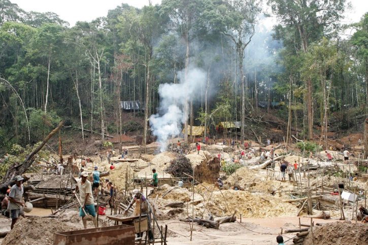 L'Amazonie souffre de l'extraction illégale d'or lors de laquelle le mercure, produit très polluant, est utilisé (archives). © KEYSTONE/EPA/RAIMUNDO VALENTIM