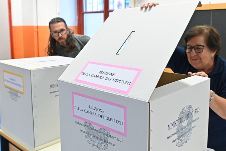 Les bureaux de vote seront ouverts de 07h00 à 23h00 en Italie (archives). © KEYSTONE/EPA/ALESSANDRO DI MARCO