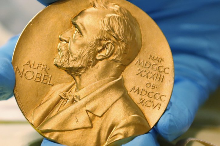 On attendait jeudi matin le nom du Nobel de littérature 2022. © KEYSTONE/AP/Fernando Vergara
