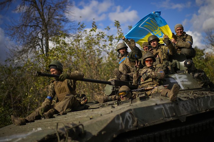 "Les forces armées ukrainiennes ont libéré plus de 400 km2 de la région de Kherson depuis le début du mois d'octobre", a indiqué la porte-parole du commandement militaire dans le Sud, Natalia Goumeniouk. © KEYSTONE/AP/Francisco Seco