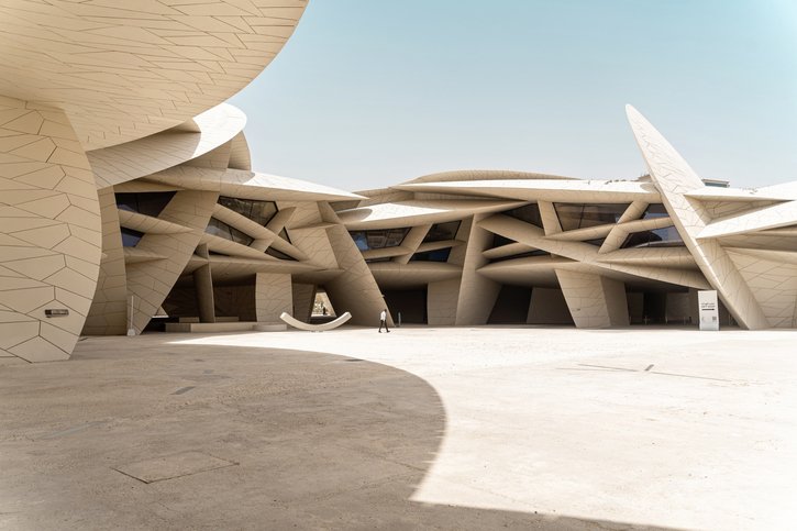 Dessiné par Jean Nouvel, le Musée national du Qatar a été inauguré en 2019. © Jirayu Koontholjinda