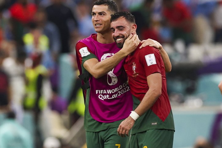 Cristiano Ronaldo et  Bruno Fernandes veulent assurer la première place du Portugal. © KEYSTONE/EPA/JOSE SENA GOULAO