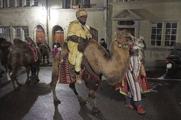 Les Rois mages et leurs chameaux en Basse-Ville de Fribourg