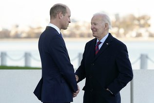 Biden et le prince britannique William discutent du climat à Boston