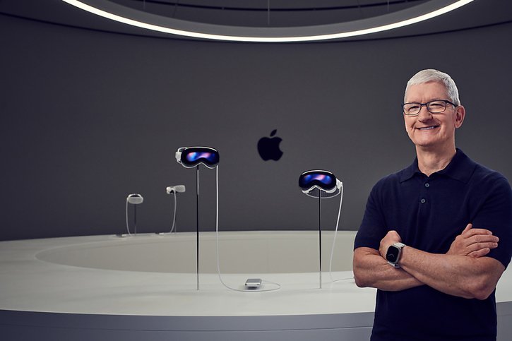 Le patron d'Apple Tim Cook a dévoilé le nouveau joyau de son entreprise. © KEYSTONE/EPA/JOE PUGLIESE / APPLE HANDOUT