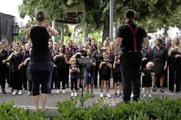 Fête de la musique: le chœur Saint-Michel a chanté avec des enfants malentendants