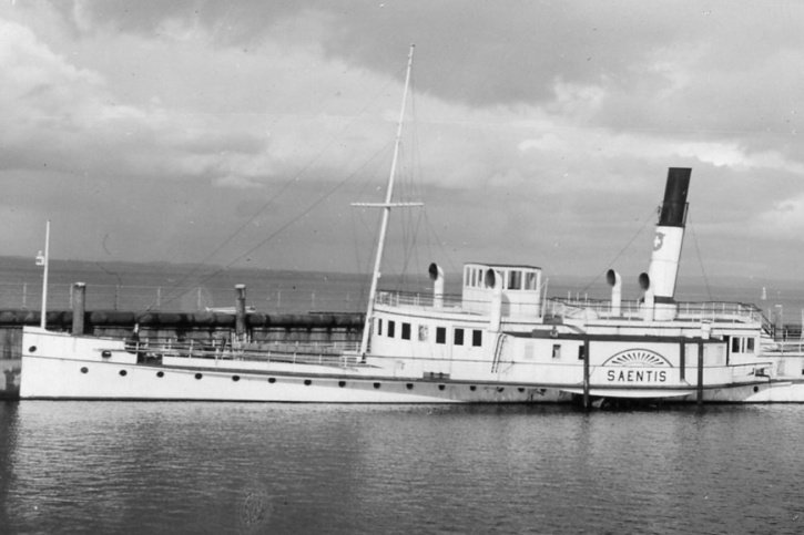 Le "Säntis", avant d'être coulé en mai 1933. © Schiffsbergeverein