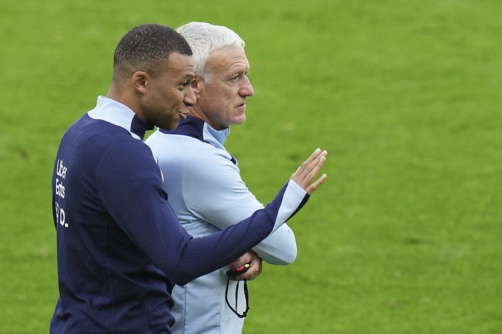 La France de Kylian Mbappe et Didier Deschamps entre en scène lundi contre l'Autriche © KEYSTONE/AP/Hassan Ammar